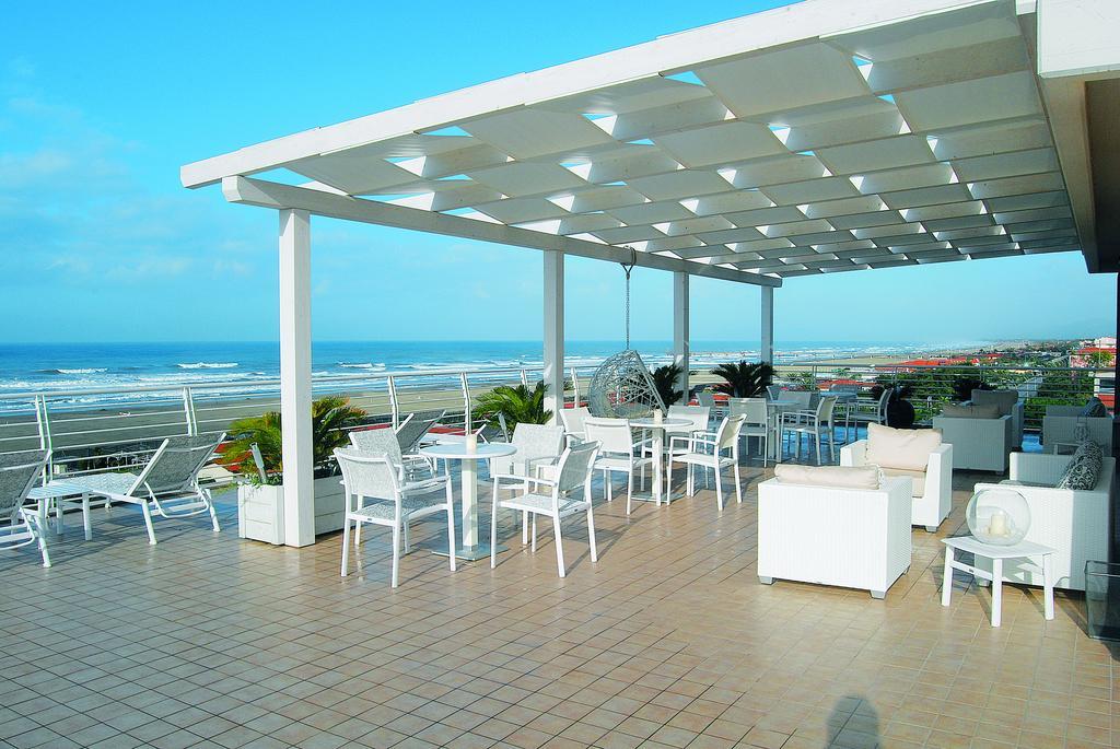 Hotel Joseph مارينا دي بييتراسانْت المظهر الخارجي الصورة